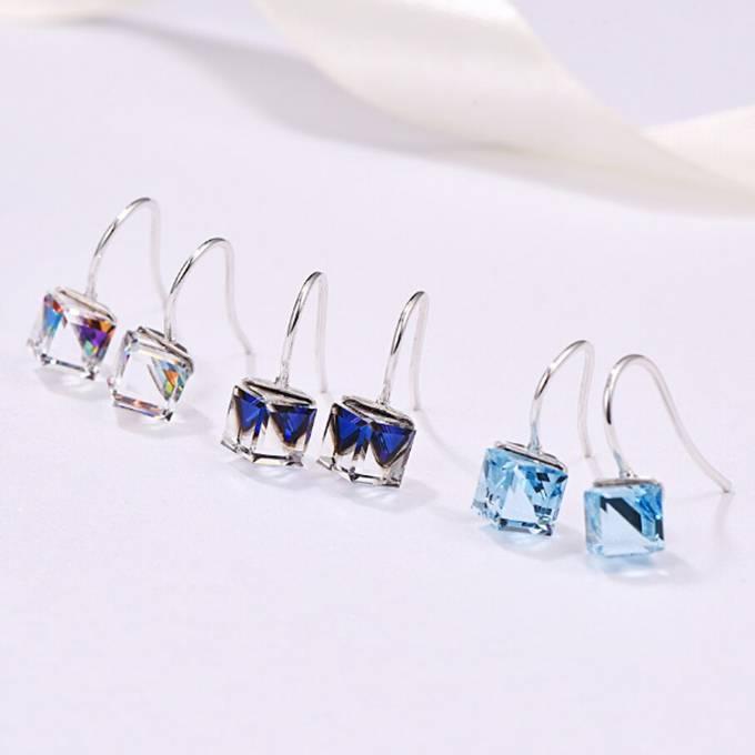 クーポンで10％OFF ピアス レディース スワロフスキー キューブ 0.6cm カラー6色 キャッチなし フック 小粒 綺麗 シンプル プレゼント ギフト |  | 07