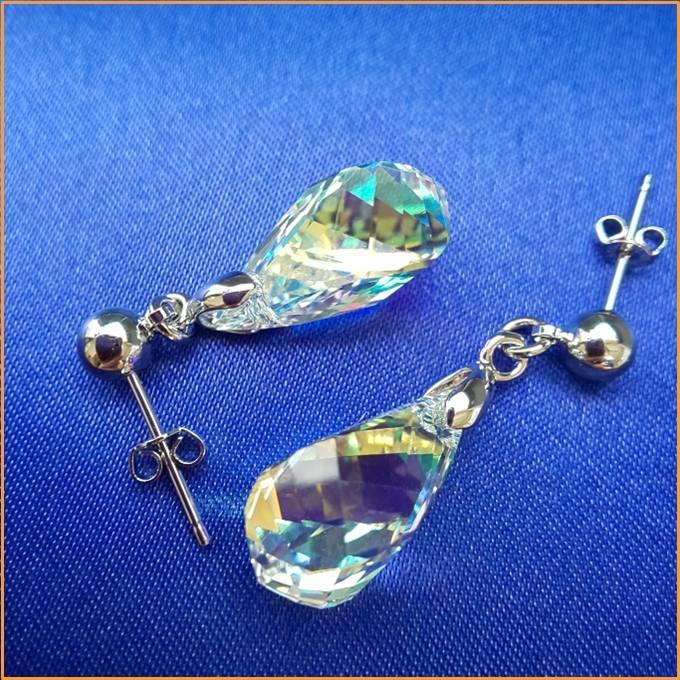 92 Off ピアス レディース スワロフスキー ウォータードロップオーロラ スタッド コンバーターでイヤリングに 大粒 かっこいい シンプル 夏コーデ Aynaelda Com