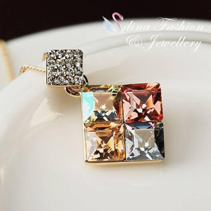 ネックレス レディース スワロフスキー スクエア カラフル 18Kゴールドメッキ シンプル 綺麗 キラキラ プレゼント ギフト |  | 01