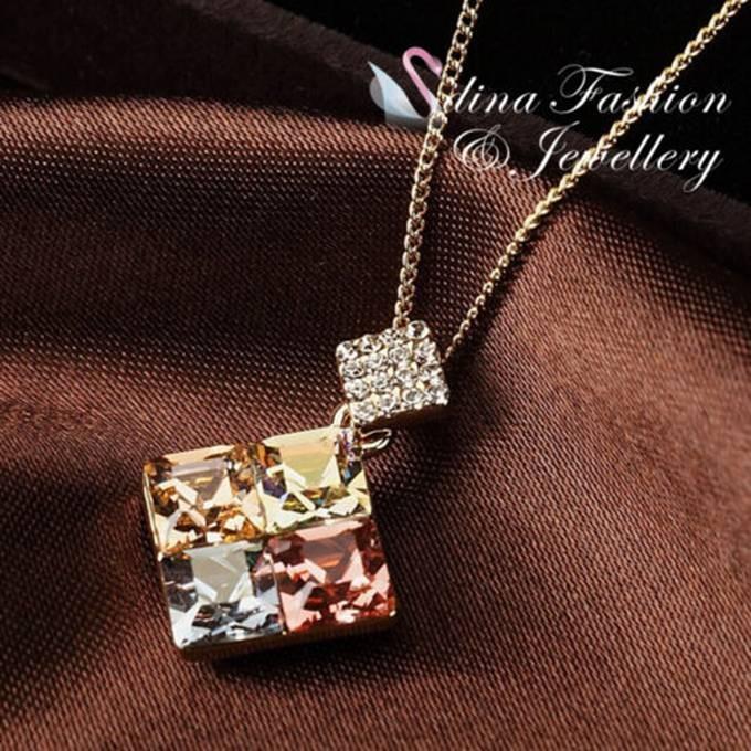ネックレス レディース スワロフスキー スクエア カラフル 18Kゴールドメッキ シンプル 綺麗 キラキラ プレゼント ギフト |  | 04