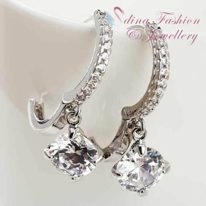 ピアス レディース スワロフスキー ラウンドクリア 2.0ct 18Kホワイトゴールドメッキ スナップ リング フープ シンプル プレゼント ギフト |  | 04