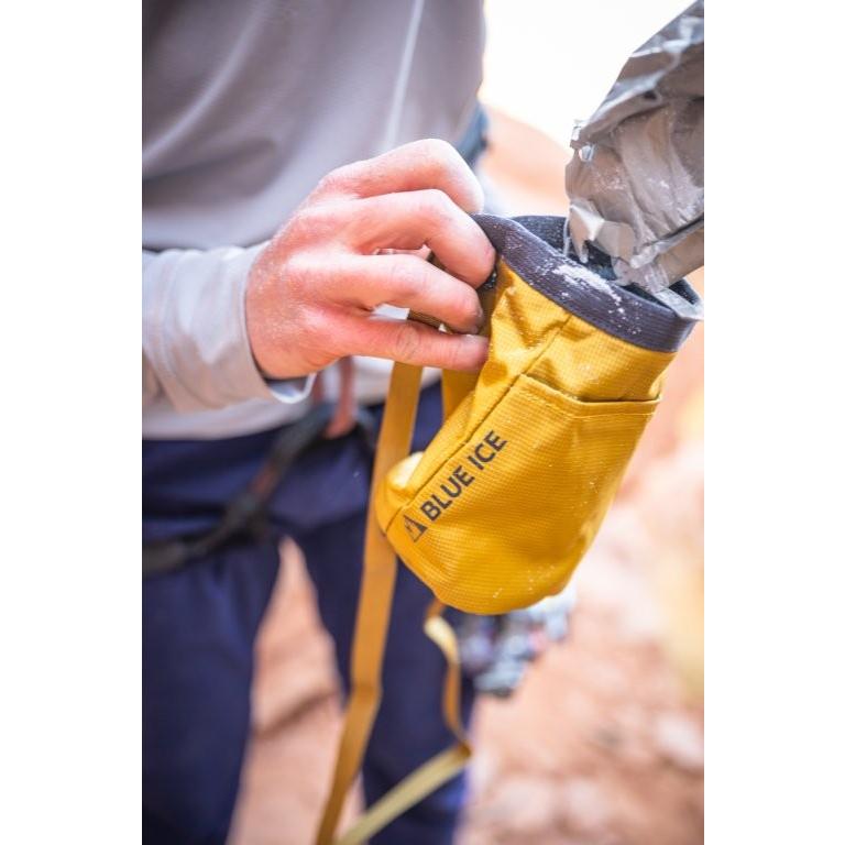 ≪NEWカラー≫【ブルーアイス BLUEICE】セイバーチョークバック ウエストポーチ 小物入れ アウトドア 登山 クライミング チョークバック | BLUE ICE | 06