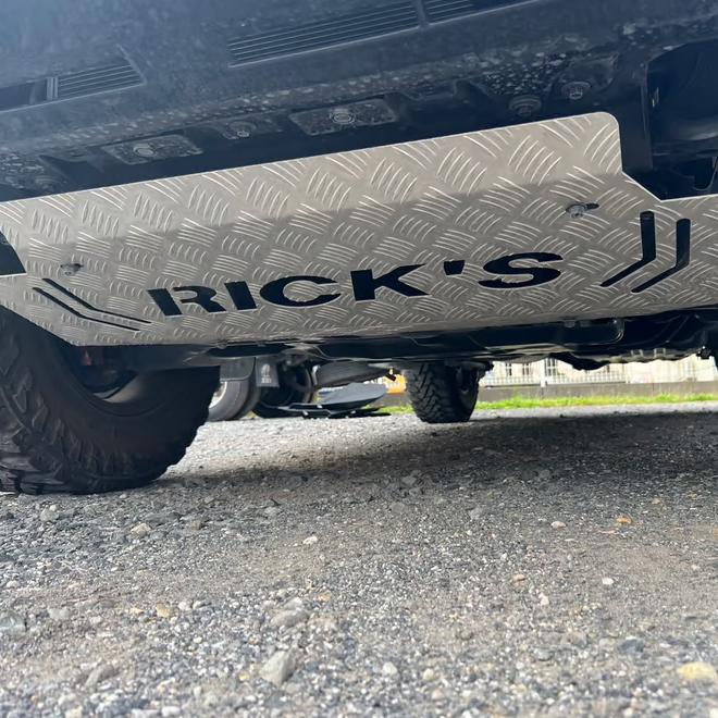 リミテッドチトセ RICK'S スキッドプレート アルミ製素地