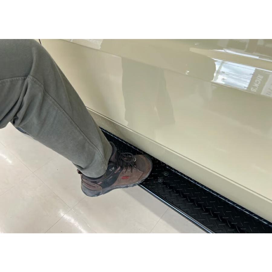 リミテッドチトセ RICK'S サイドステップ スチール製縞板鋼板ブラック