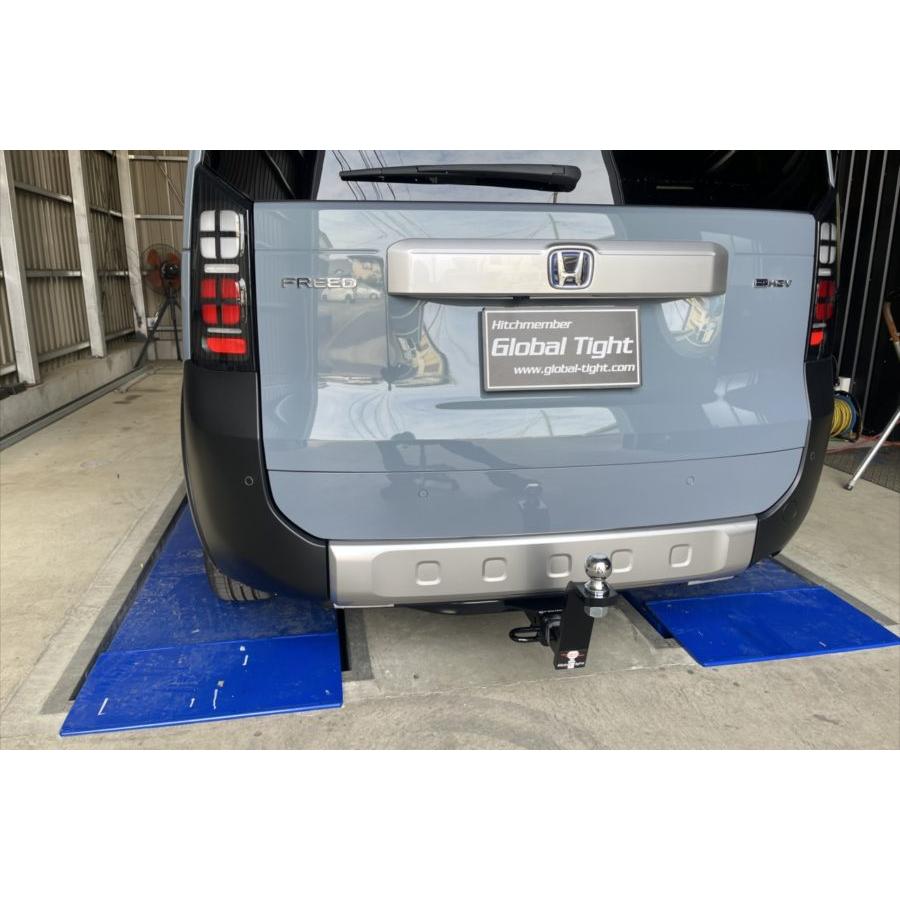 ヒッチメンバー　グローバルタイト製　淡水 Global Tight（グローバルタイト）トヨタ ランドクルーザー250用