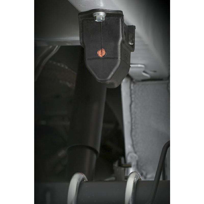 GENB（玄武） バンプストッパー ［リア］ ハイエース TRH/KDH/GDH200系