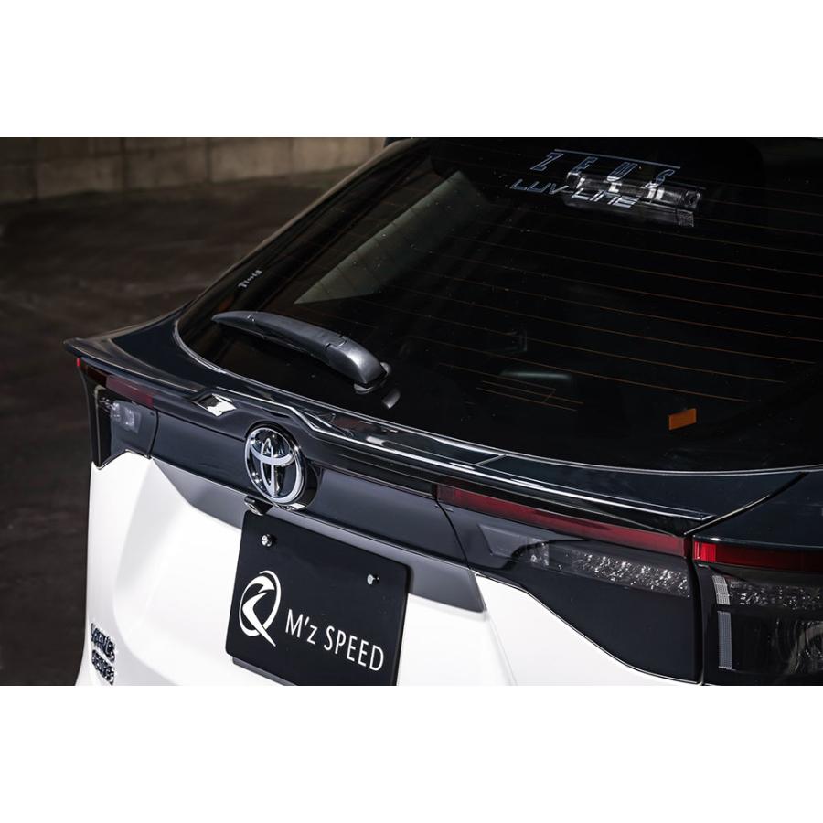 M'z SPEED リアゲートスポイラー ホワイト (070) ABS ヤリスクロス 10