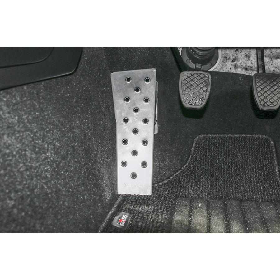 OKUYAMA（オクヤマ） DASH ドライバーフットレスト GR86 カーペット付