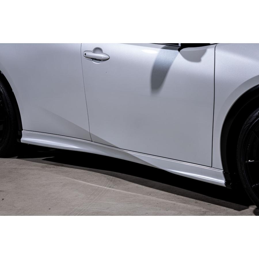 30プリウス サイドスポイラー トムス プリウス30系後期用エアロ3点セット TOM'S(トムス)エアロ｜PRIUS