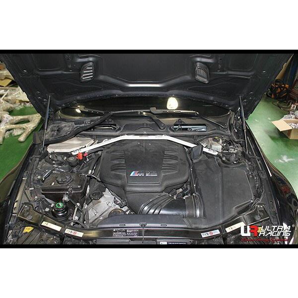 ウルトラレーシング フロントタワーバー BMW M3 E92 WD40 2007 