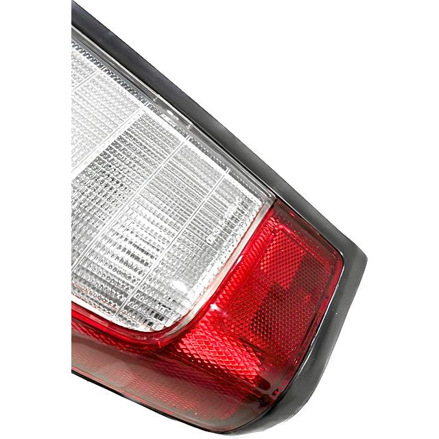 ダットサン　D22　USテールランプ　LED 　希少　日産 日産 ダットサン D22 リア クリアコンビテールランプ キングキャブ
