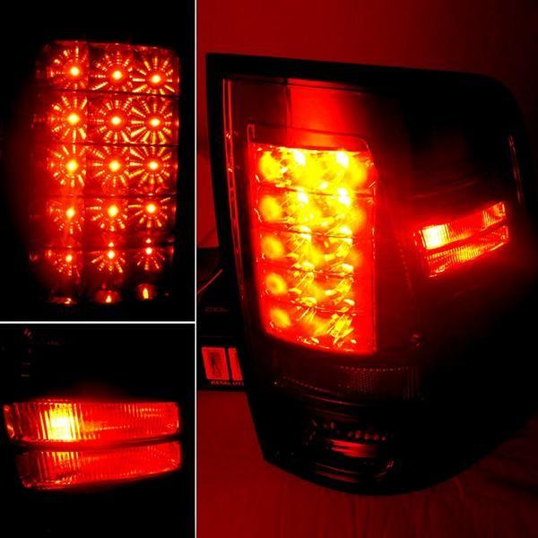 ダッヂ ダッジ DODGE ラム 09y-14y リア LED レッド スモーク テールランプ テール 送料無料の画像