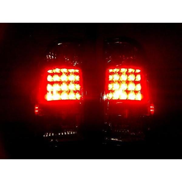 トヨタ（TOYOTA） タコマ LED スモーク テール ランプ テールランプ 黒