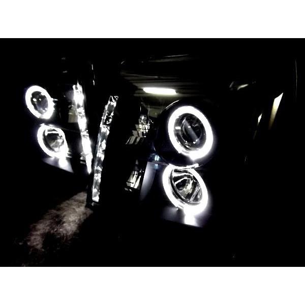 キャデラック（Cadillac） エスカレード 日本光軸 インナークローム