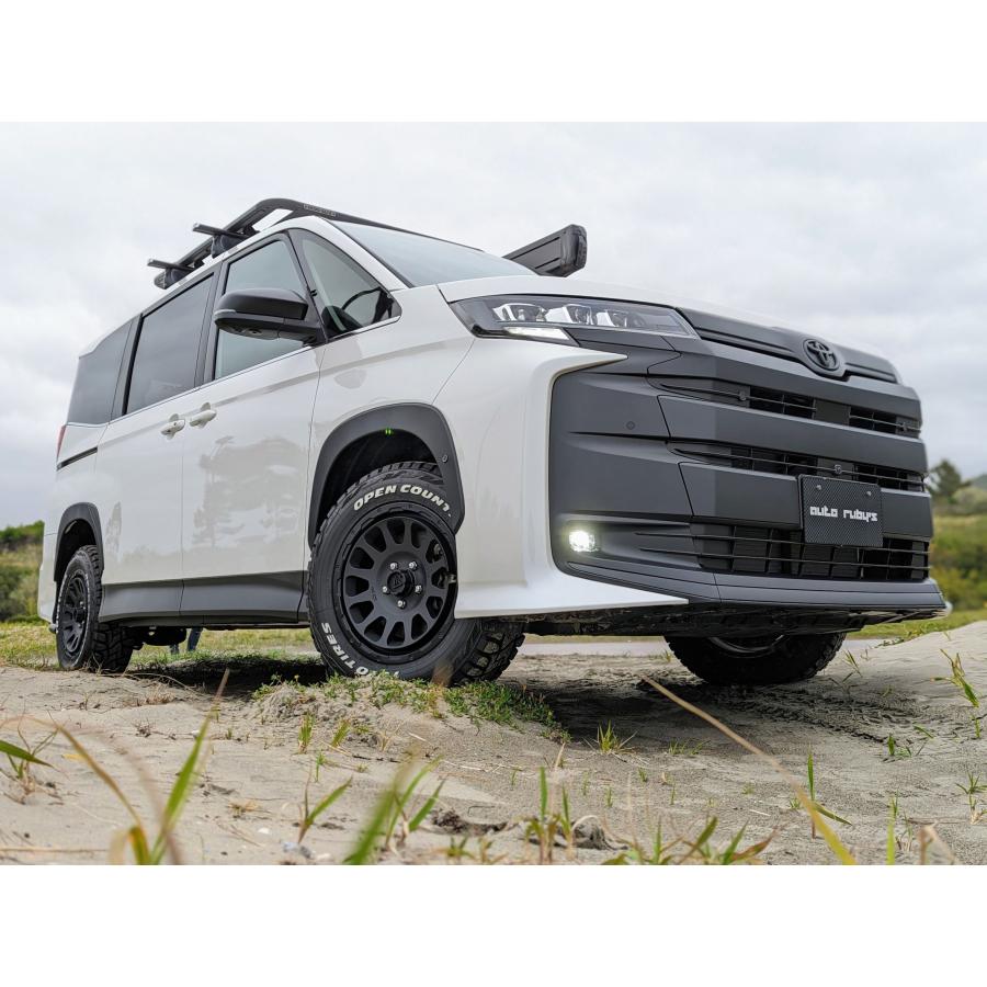 ミニバン スタッドレス 超美品 ヴォクシー ノア