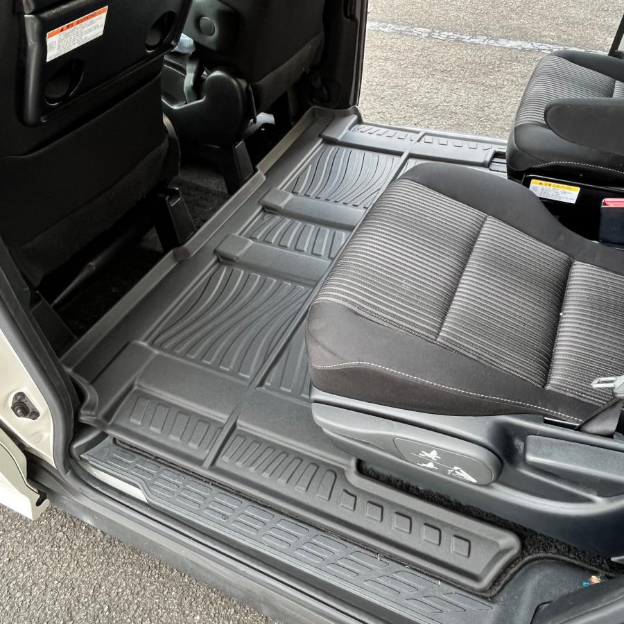 【新品】ゴムロール　フロアマット 楽天市場】新型 シエンタ 10系 防水 フロアマット 2列目用