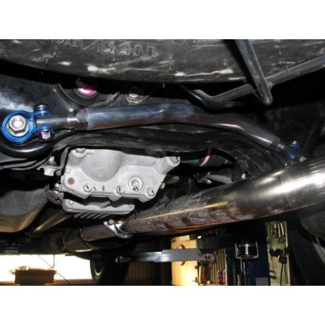 デリカD5　前期　カワイ製作所　ロアアームバー カワイ製作所 デリカD：5 CV5W CV1W用 リアロアアームバー