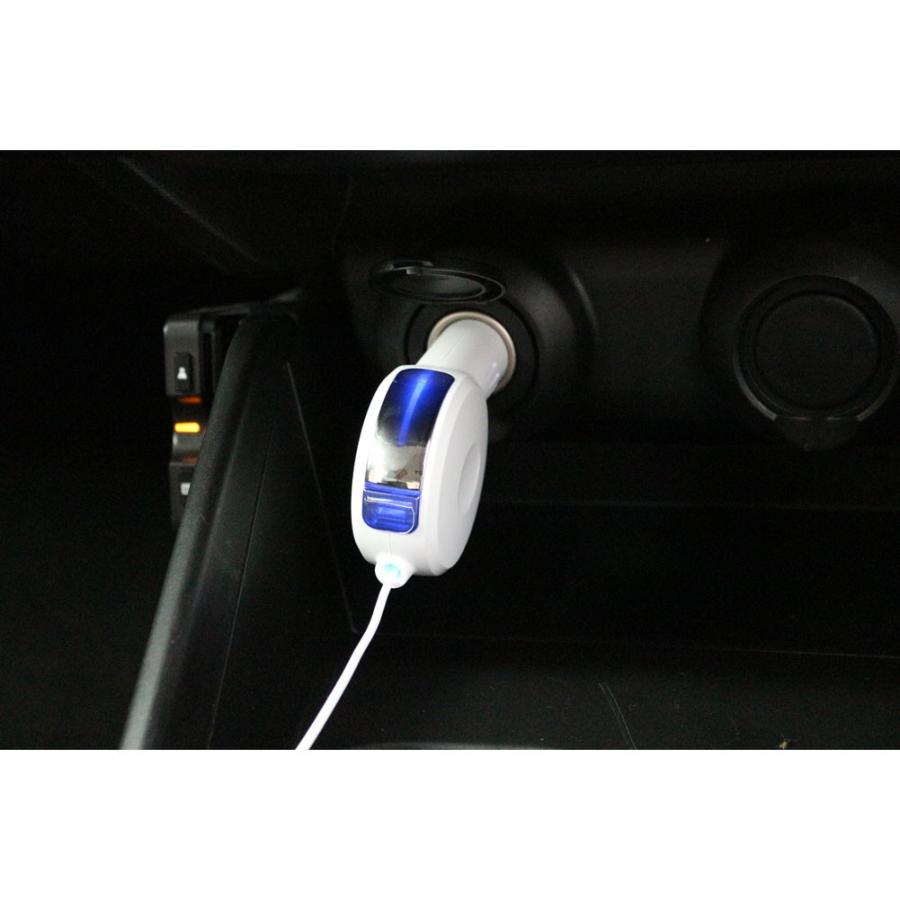 オートバックス AQ 2.4Aライトニングリール充電器 C04 ホワイト オートバックス AQ 2.4Aライトニングリール充電器 C04 ホワイト