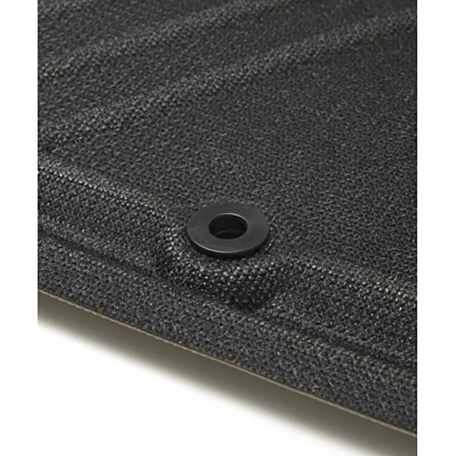 車中泊 マット オートバックス