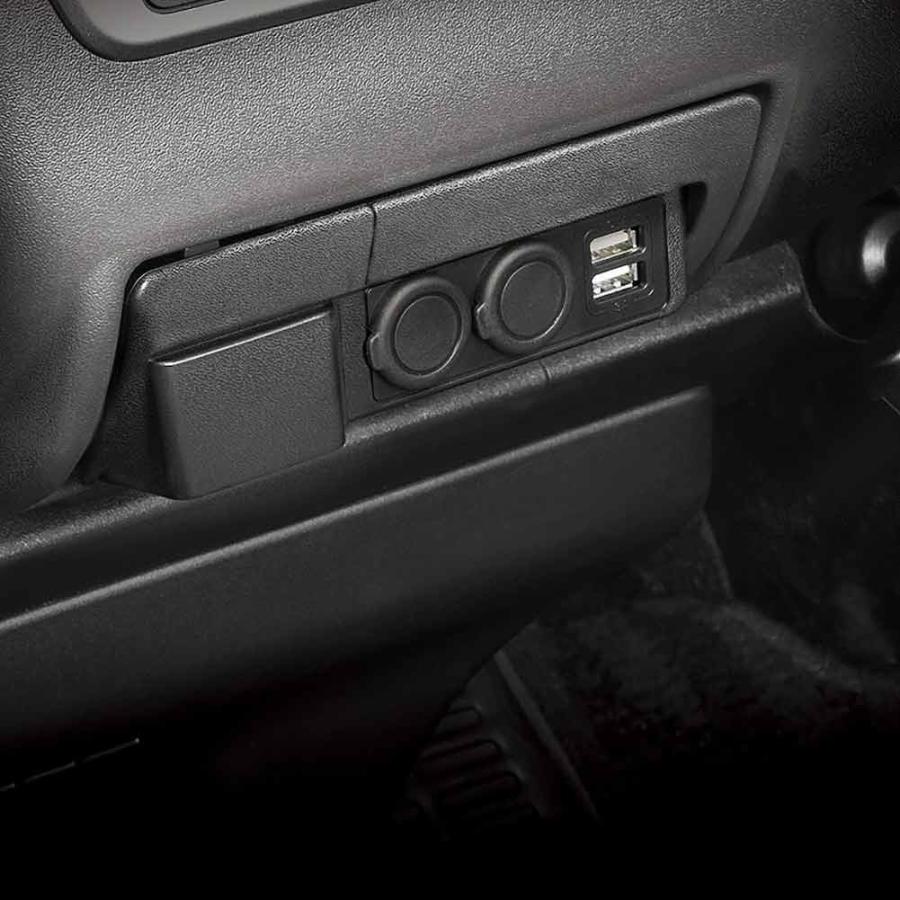 Carmate カーメイト 増設電源ユニット ハイエース用プレミアム NZ586