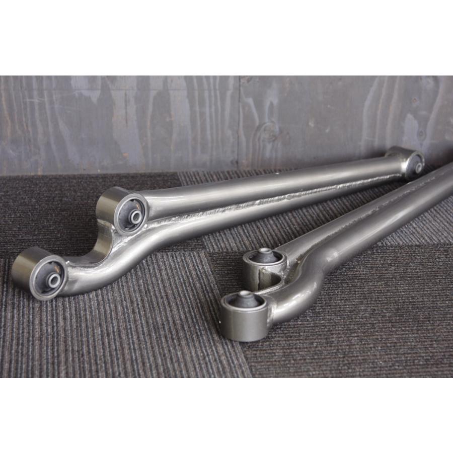 ジムニー JB23〜JB64 JB74 オートクロス リーディングアーム中古品 ジムニーリアトレーディングアーム JB23/32/33/43☆オートクロス