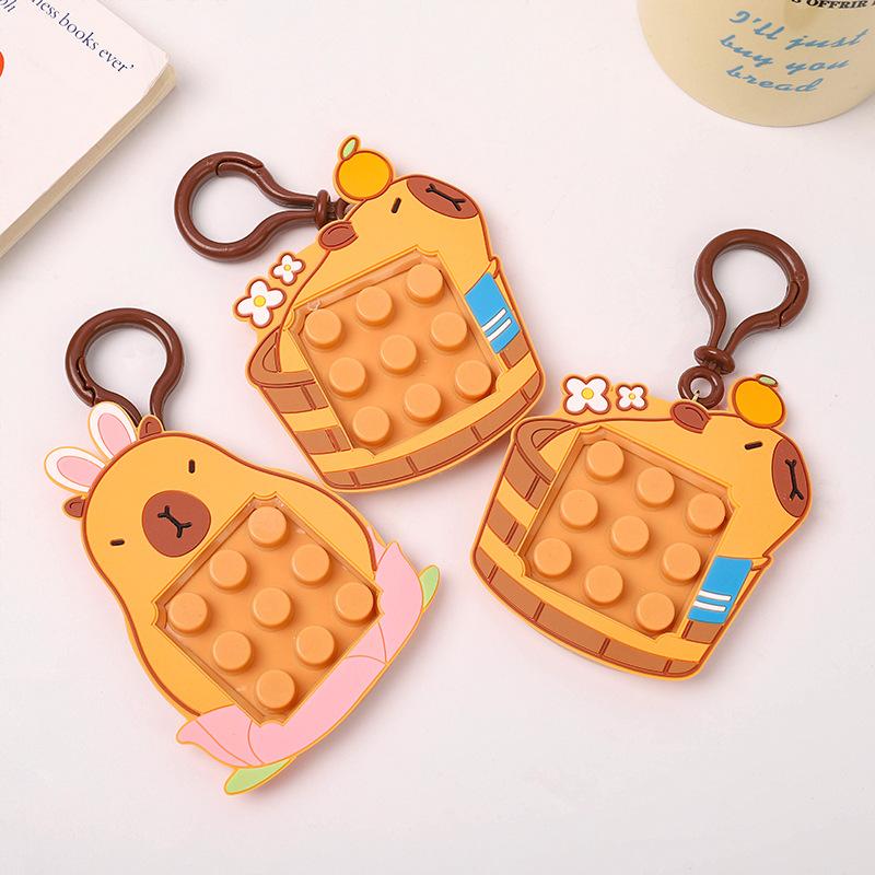 無限プチプチ カピバラ キーホルダー プッシュポップ ミリ迷路付き