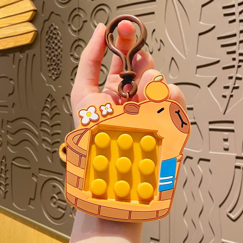 無限プチプチ カピバラ キーホルダー プッシュポップ ミリ迷路付き