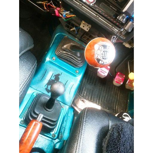 スズキ ジムニー シフトノブ 取り付け例あり ウッド調は限定色 汎用 ａｔ プッシュ式type3 Mt車風に変身 木目 シフトレバー Autogarage 通販 Yahoo ショッピング