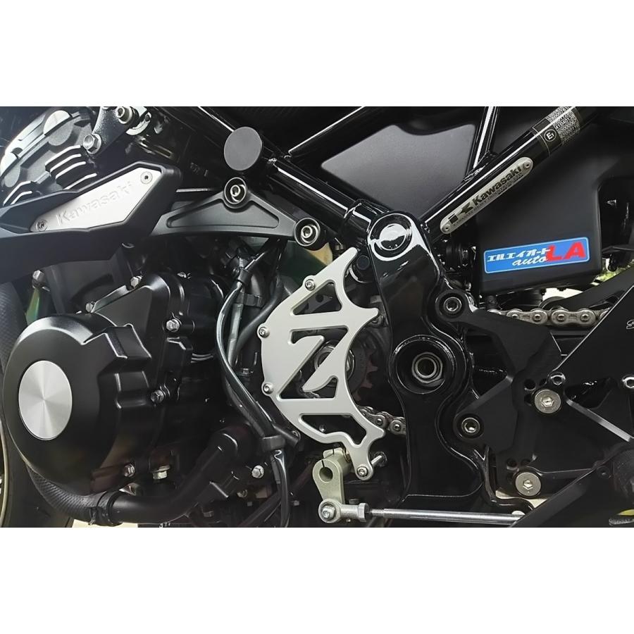 Z900RS スプロケットカバーメッキ