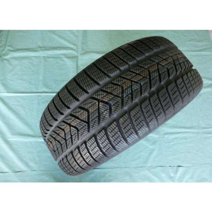 MAK シュタッド & ピレリ SCORPION WINTER 235/65-17 アウディQ5用