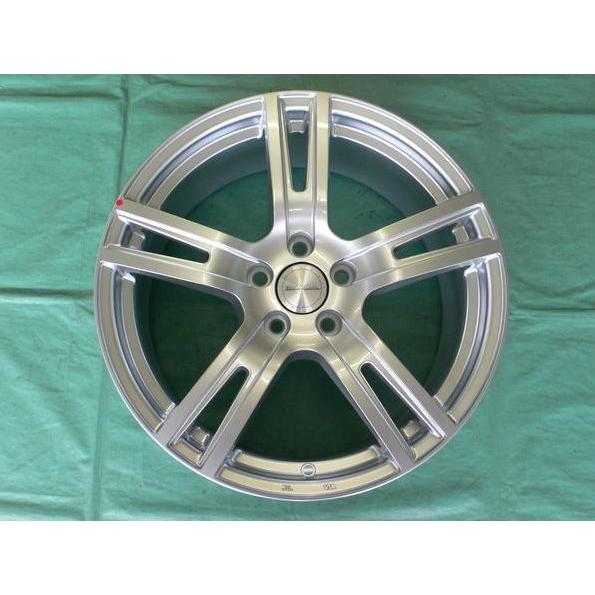 ジャガー XE 205/55R17 ユーロデザインスタッドレス　ヨコハマ ジャガー XE 205/55R17 ユーロデザインスタッドレス ヨコハマ 25年製