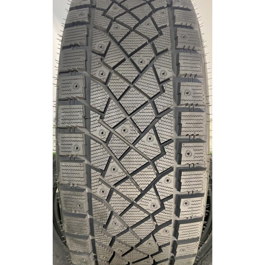 285/45R22 114T XL PREDATOR 新品 スタッドレスタイヤ 4本セット 2025 