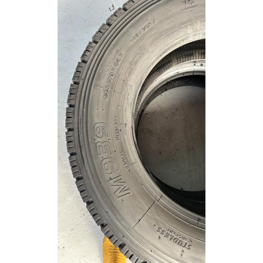 275/70R22.5 148/145J Toyo M939 新品 スタッドレスタイヤ 2本セット