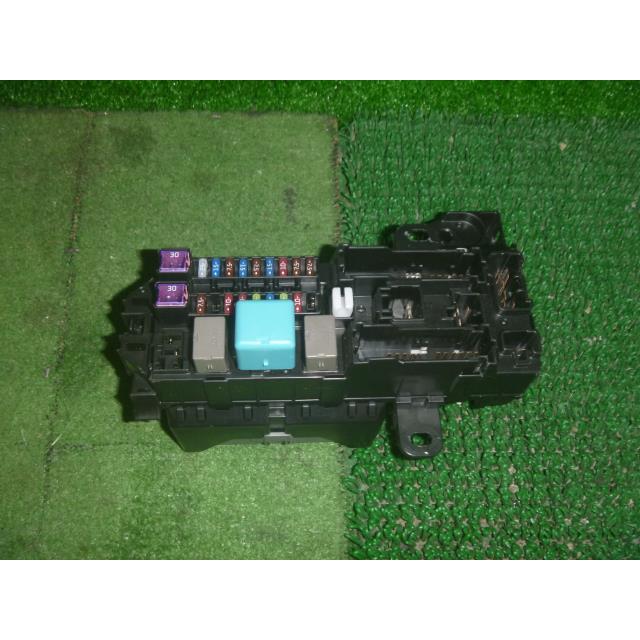 ミラ（ダイハツ） ミラココア L675S/L685S ジャンクションブロック