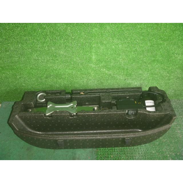 N-BOX JF3/JF4 車載工具 84541-TTA-003 : オートパーツ菊地 ヤフー