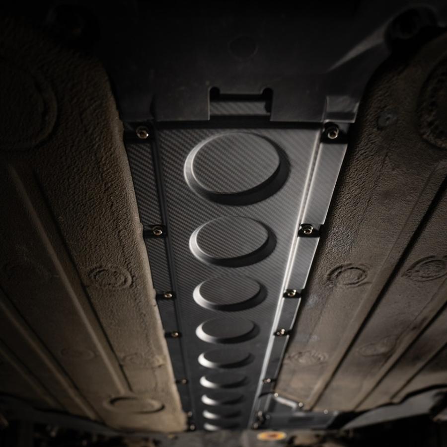 ポルシェ 964／993 カーボン・シフトトンネル／ポンプカバー【Rennline