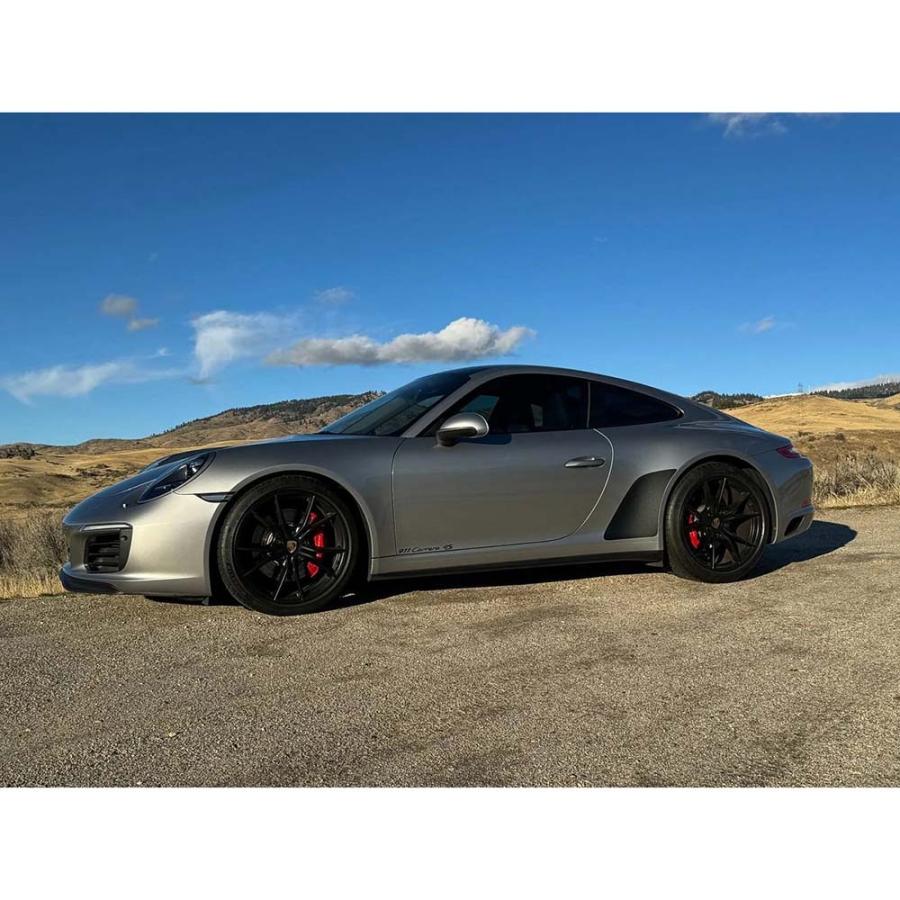 ポルシェ 991カレラ4／GT3等 マグネティック・ストーンガード(ブラック)【MagnaFin】_3