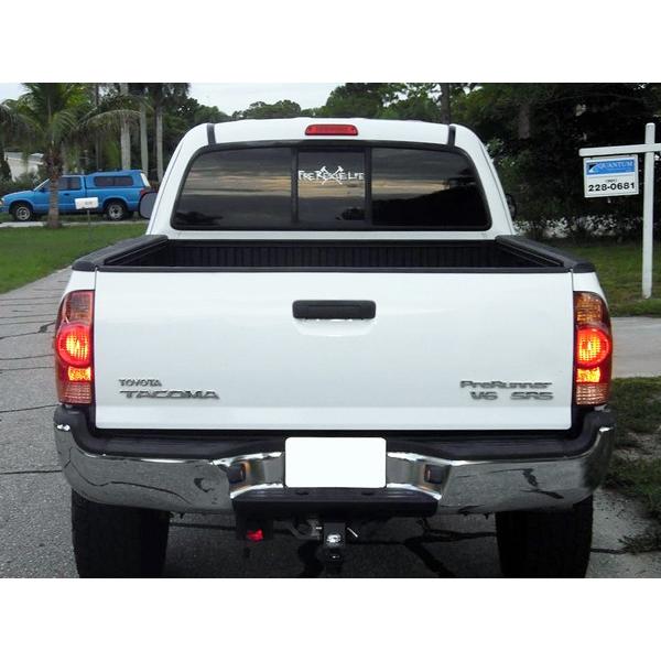 トヨタ（TOYOTA） 北米仕様 純正品 タコマ 2005 SR5 エンブレム