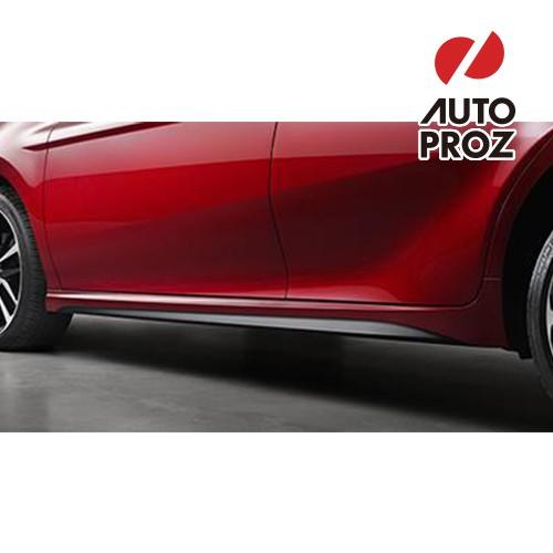 カムリ USトヨタ 純正品 TOYOTA 70系 2017-2024年式 ロワーロッカー