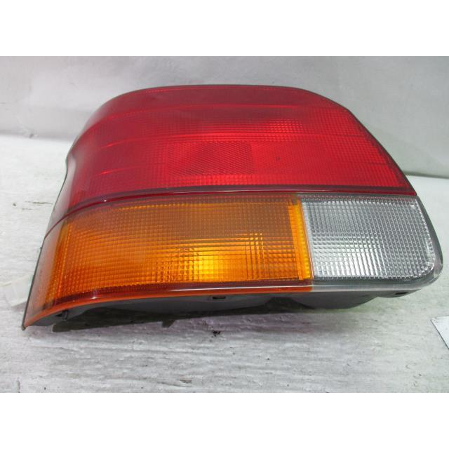 カローラ 左右テールランプ カローラII KD-NL50 左テール 81560-16540 E2743 : オート商会 - 通販