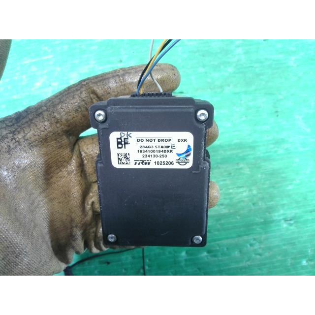 セレナ DAA-GFC27 フロントカメラ 284G3-5TA2A 435617 : オート