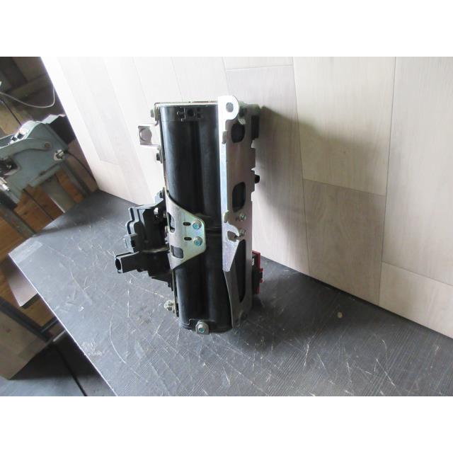 アクセラ LDA-BM2FS キャパシタ G46L-67-ZC0A 440615 : オート