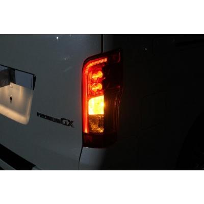 NV350キャラバン E26 ナロー＆ワイド共通 後期2-3型 テールランプカバー ダークスモーク_3