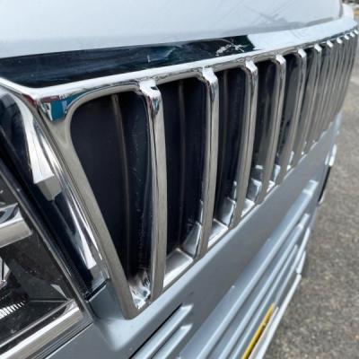 新車外し　アトレーs700 s710 グリル S700 / S710 アトレー メッキグリル ブラックステッカー付 : オート