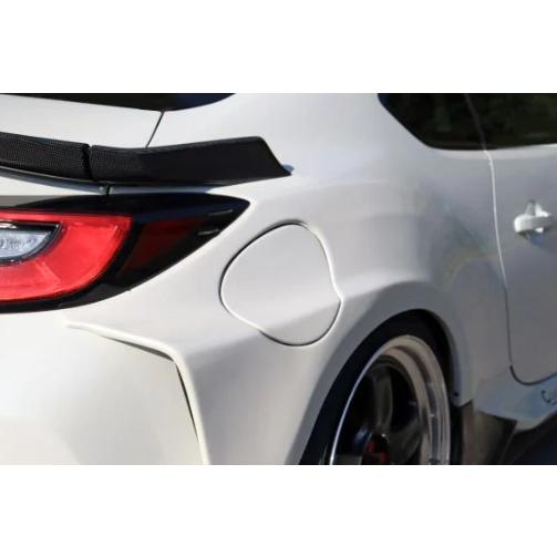 車 GR86 BRZ [ZN8 ZD8] 給油口 フューエルリッドカバー エアロ