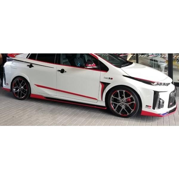 ダックスガーデン プリウス 50系 オーバーフェンダー02 : オート