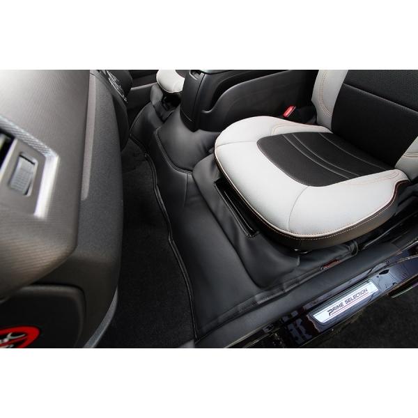 ユーアイビークル エンジンルームカバー フロント用 ハイエース 200系