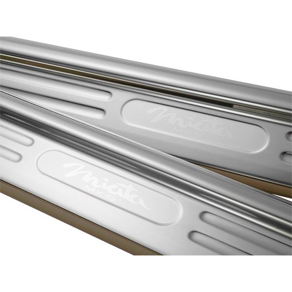 欧州 マツダ 純正 NB ロードスター（MX-5 ロゴ入り）スカッフプレート Amazon.co.jp: 欧州マツダ純正 ロードスター NB MX-5 ロゴ入り