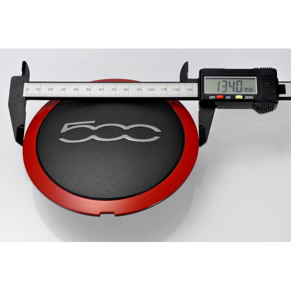 フィアット500 ホイールキャップ　リング付　 直径133mm 2個　赤文字 フィアット500に180万円を切る限定モデル 【ニュース】 - webCG