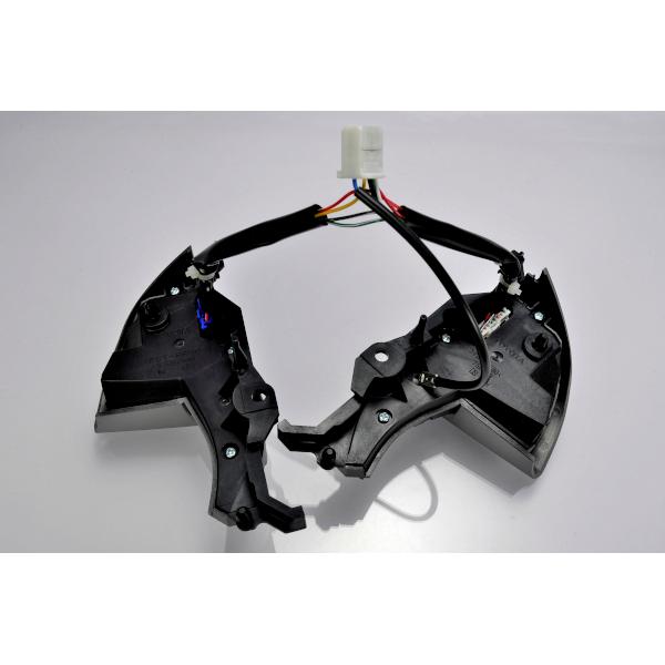 トヨタ ステアリングスイッチ 84250-28210 （エスティマ用） 84250-12160 (84250)ステアリングパッド スイッチASSY 1個